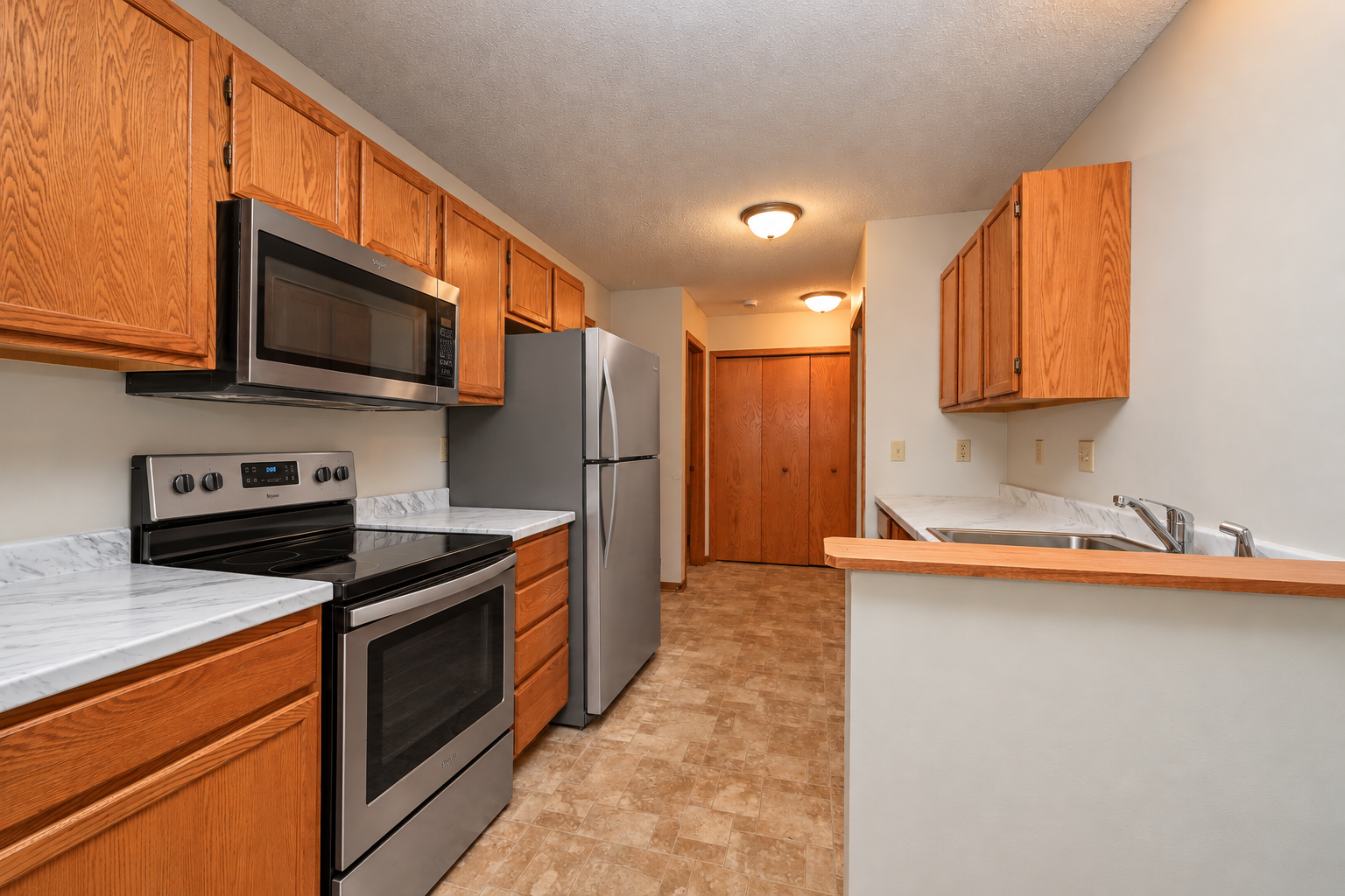 View of Residential at 1067 Fillmore Circle, Fridley MN 55432, Fridley (7 of 35) - Mike Wilen | Minnesota Team Real Estate
