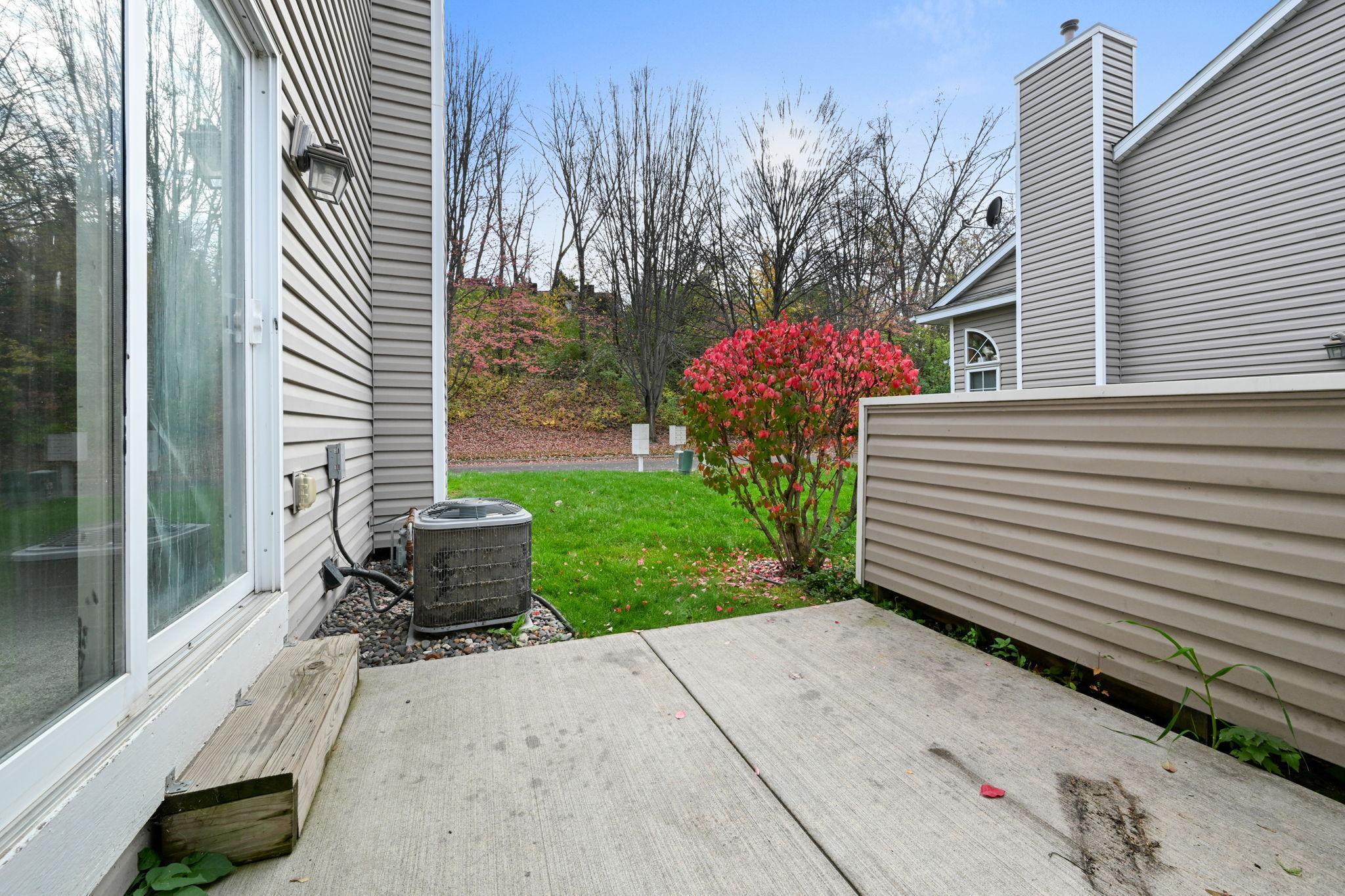 View of Residential at 1067 Fillmore Circle, Fridley MN 55432, Fridley (31 of 35) - Mike Wilen | Minnesota Team Real Estate