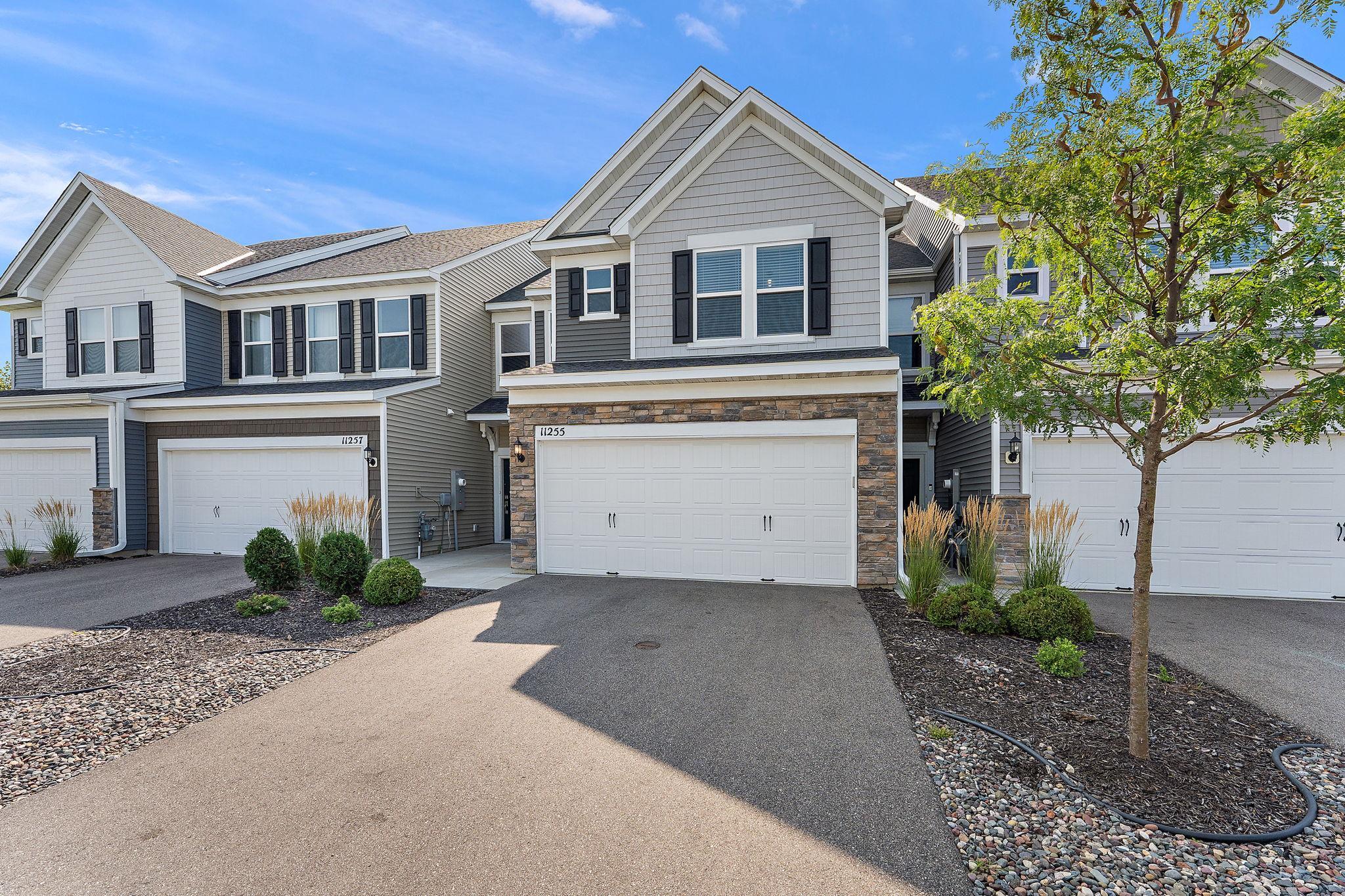 View of Residential at 11255 Crestbury Drive, Woodbury MN 55129, Woodbury (28 of 35) - Mike Wilen | Minnesota Team Real Estate
