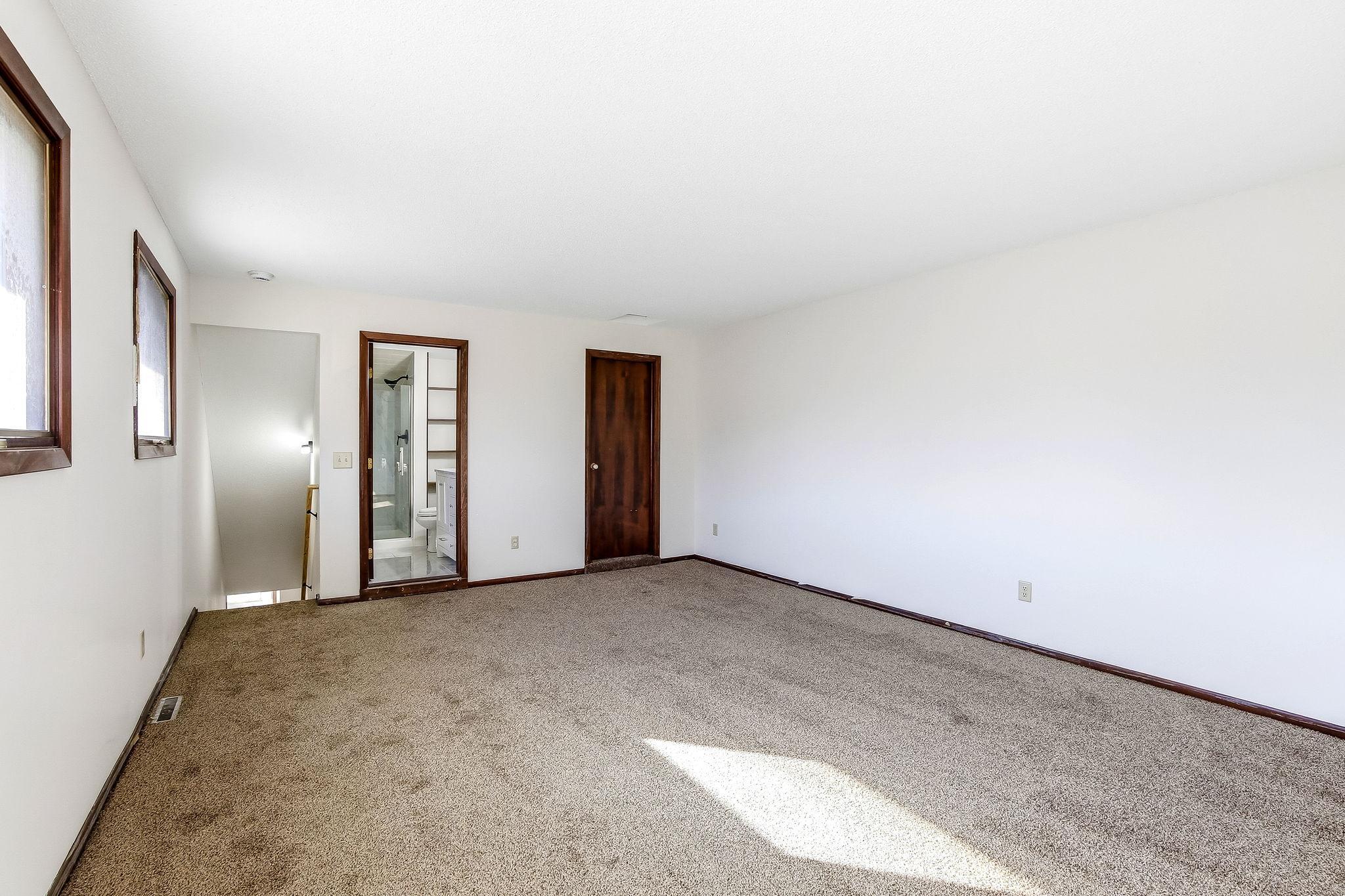 View of Residential at 6750 Gretchen Court, Oakdale MN 55128, Oakdale (17 of 28) - Mike Wilen | Minnesota Team Real Estate