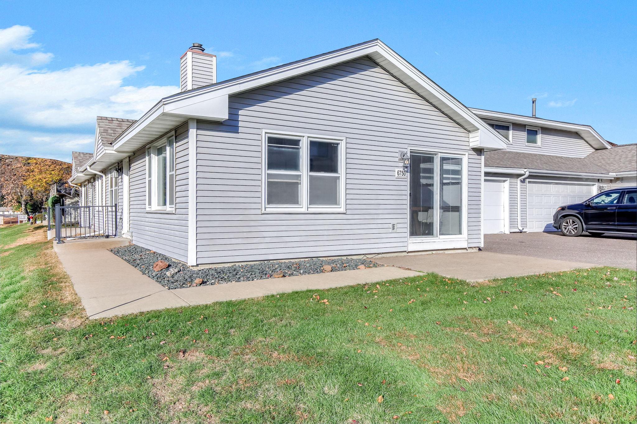 View of Residential at 6750 Gretchen Court, Oakdale MN 55128, Oakdale (21 of 28) - Mike Wilen | Minnesota Team Real Estate