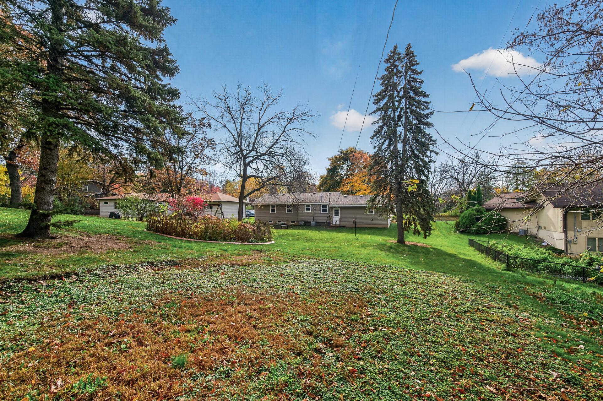 View of Residential at 204 Woodland Drive, Burnsville MN 55337, Burnsville (28 of 29) - Mike Wilen | Minnesota Team Real Estate