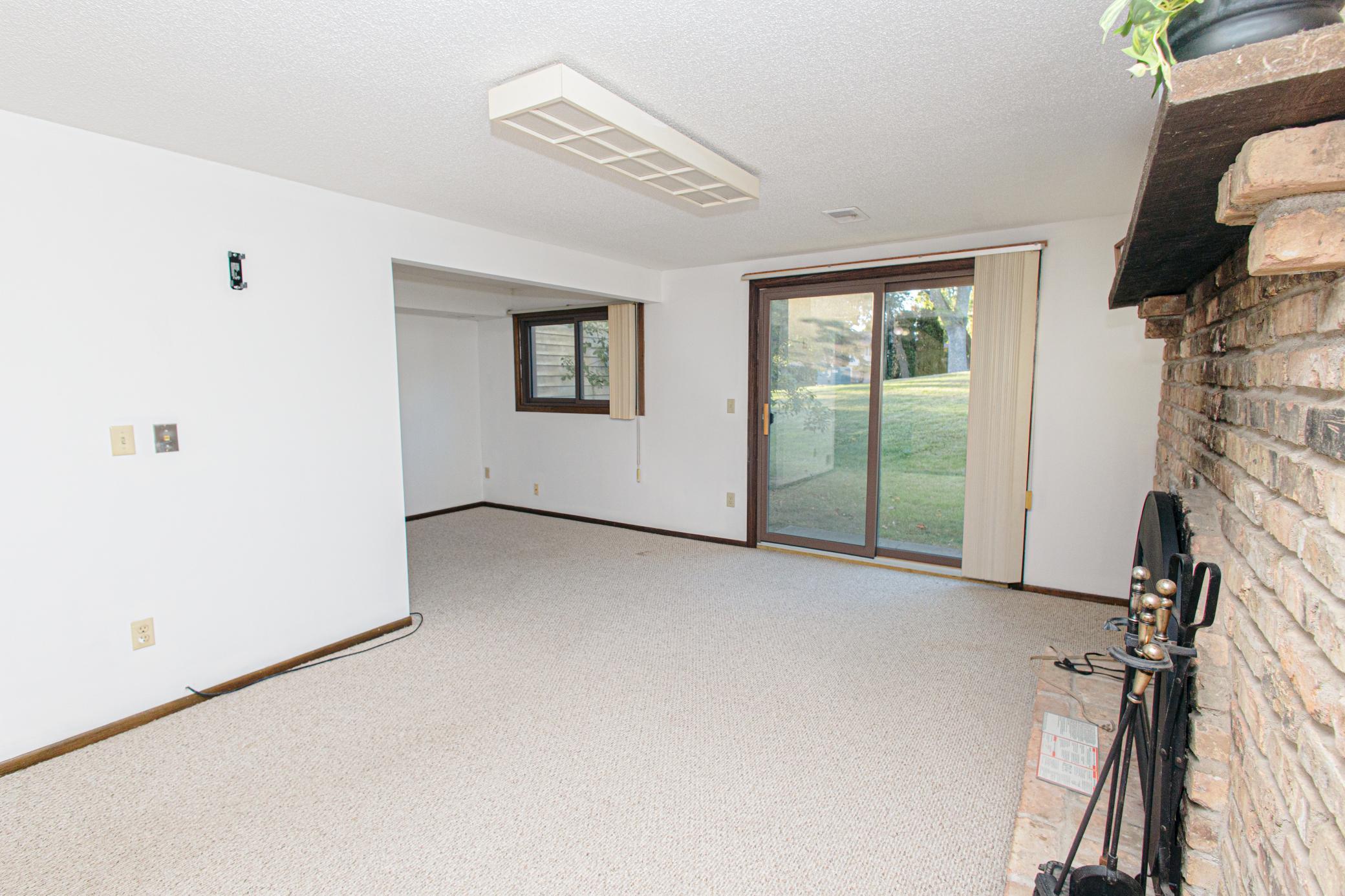 View of Residential at 6570 Upper 35th Street, Oakdale MN 55128, Oakdale (15 of 23) - Mike Wilen | Minnesota Team Real Estate